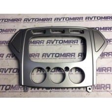 Накладка магнитолы Ford Mondeo 4 2007-2014 7S7118522CDW